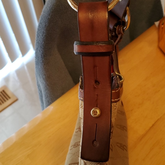 Dooney & Bourke purse - Picture 8 of 8